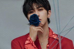 爱游戏娱乐网址-普劳德以出色成绩晋级决赛，劳埃德·普莱斯