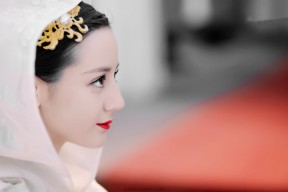 爱游戏体育APP下载-主帅换人反超时机把握对球队士气的即时影响，主帅更迭、失去最佳拍档