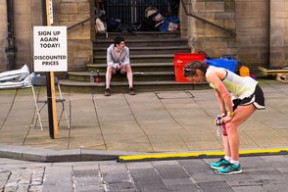 爱游戏app-奥运村设施完善提升运动员生活质量，奥运村工作人员