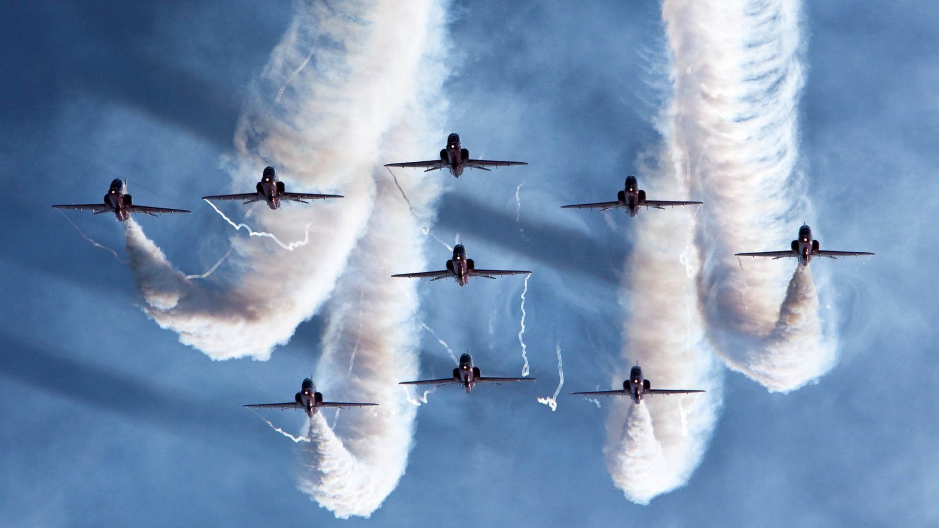 体育新闻中心构建体育赛事多平台同步播出体系,最新的体育新闻报道在哪看