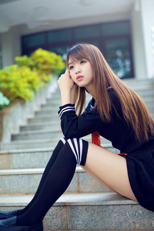 布莱顿控球细腻展现高质量配合,布莱顿球队老板