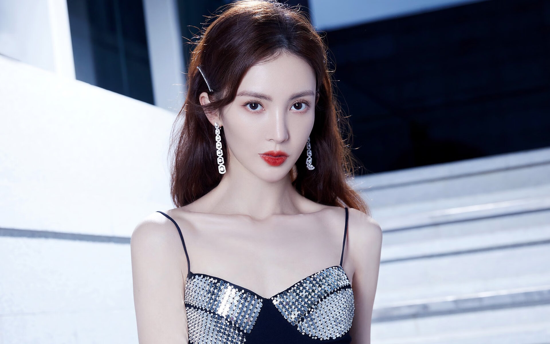 全队开展公益助学行动通过体育传递温暖践行社会责任,助学公益活动简讯