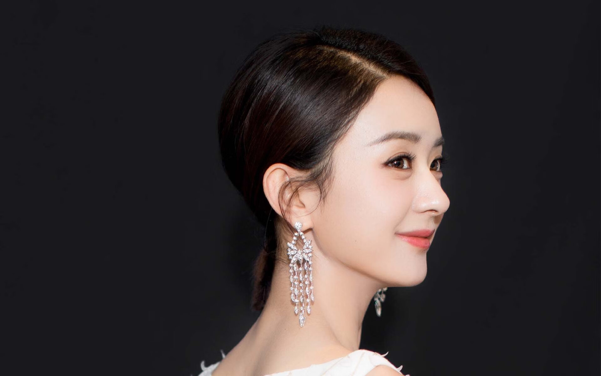 希腊男篮在欧洲锦标赛中再次赢得冠军,将荣耀传承再升华,希腊男蓝